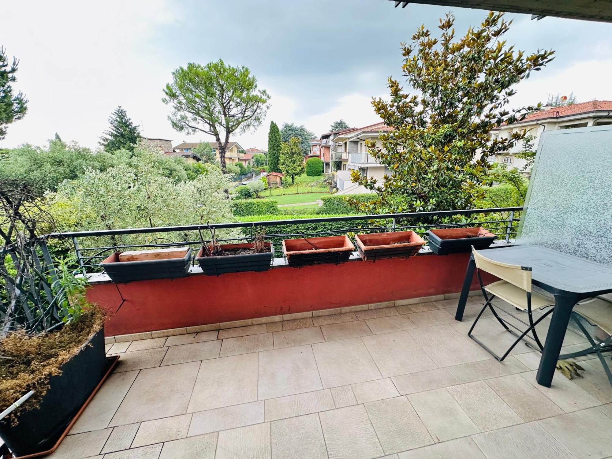 Home Sweet Home Desenzano del Garda Ngoại thất bức ảnh